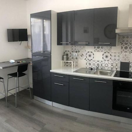 Yannadal/Studio Cosy Avec Vraie Cuisine A Recouvrance/ Proche Tram/Bus Et Proximite Avec L'Arsenal Apartment Brest Ngoại thất bức ảnh